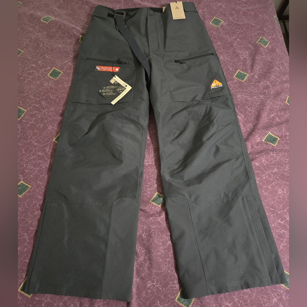 Nike ACG Chena Vortex Storm-Fit ADV Bib Pants - Gray - Size M NWT